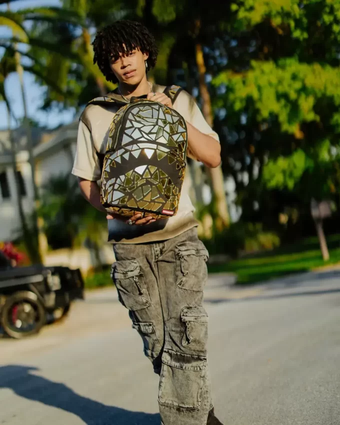 HANDGEFERTIGTER SPIEGELHAI-BURST – SUPER EXKLUSIV