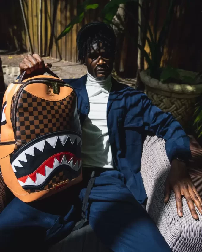 HENNY AIR TO THE THRONE RUCKSACK (DLXV)