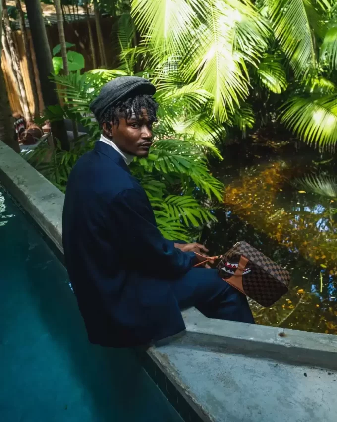 HENNY AIR TO THE THRONE TOILETRY