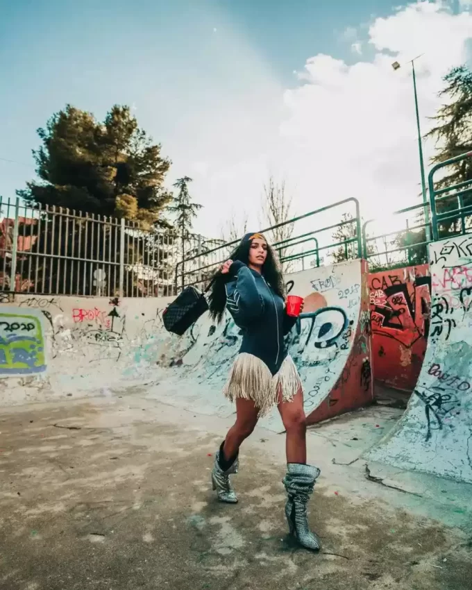 HENNY SCHWARZE KOSMETIKTASCHE