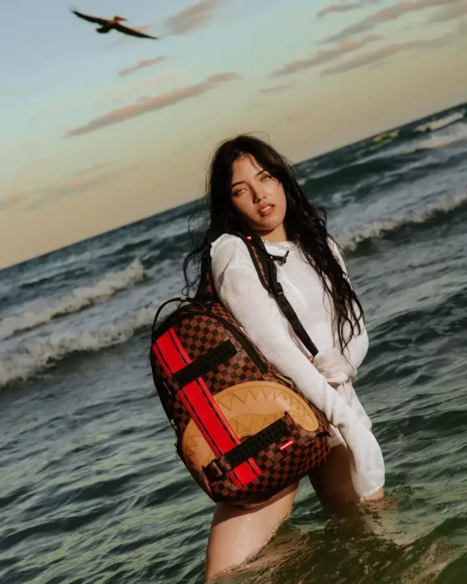 HENNY VICTORY LAP SKATEBOARD-GURT-RUCKSACK