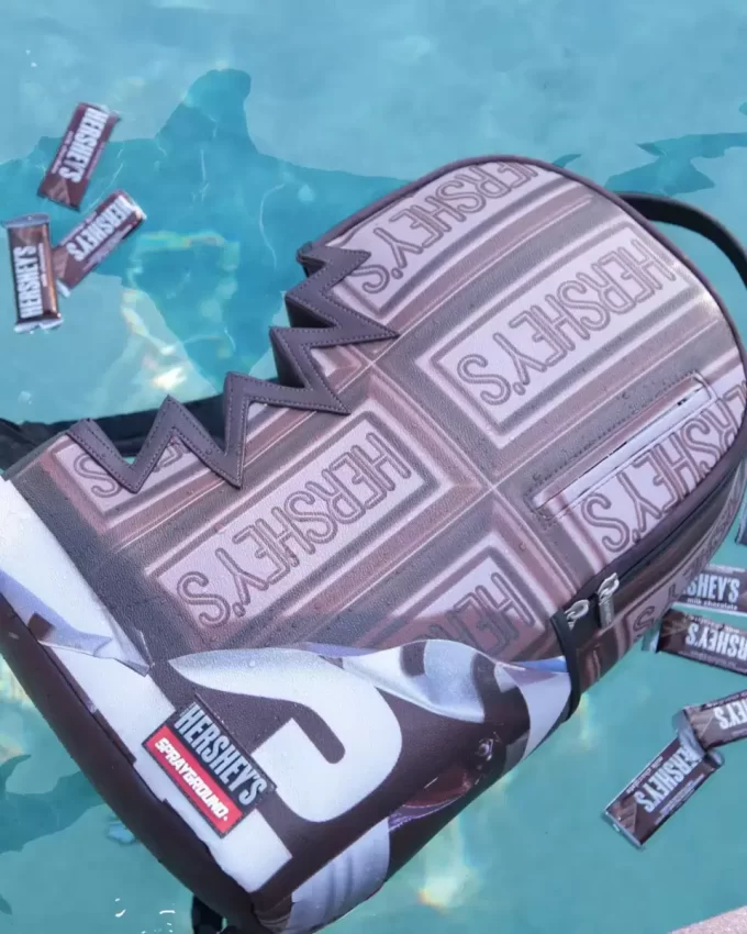 HERSHEY’S SHARK BITE RUCKSACK