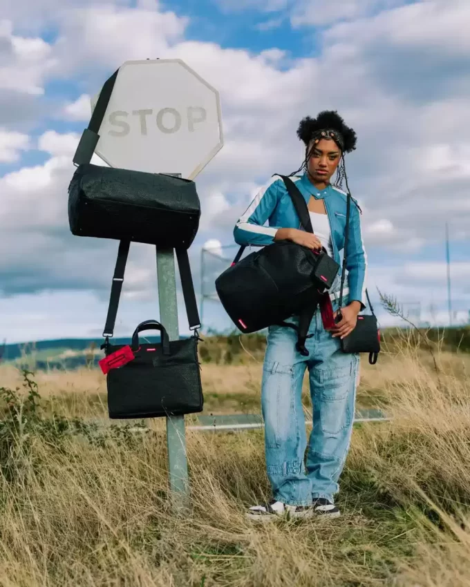 HYPERDIMENSIONALE GELDBÖRSE