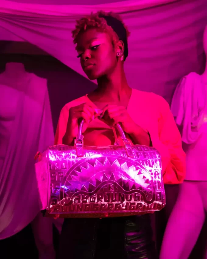 INFINITI PINK DIAMOND MINI-REISEKOFFER