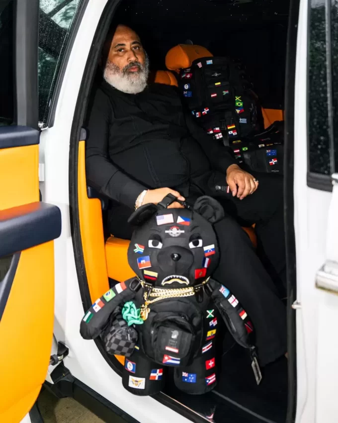 JAMES ERSTKLASSIGER GLOBAL FLAGS MONEYBEAR RUCKSACK