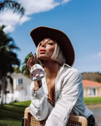 LASST UNS LÄRM MACHEN – RUCKSACK-SCHLÜSSELANHÄNGER