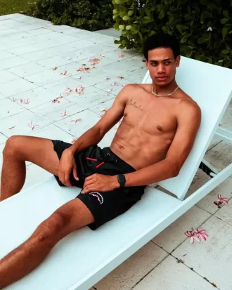 LICHTER AUS SHOTO BADEHOSE