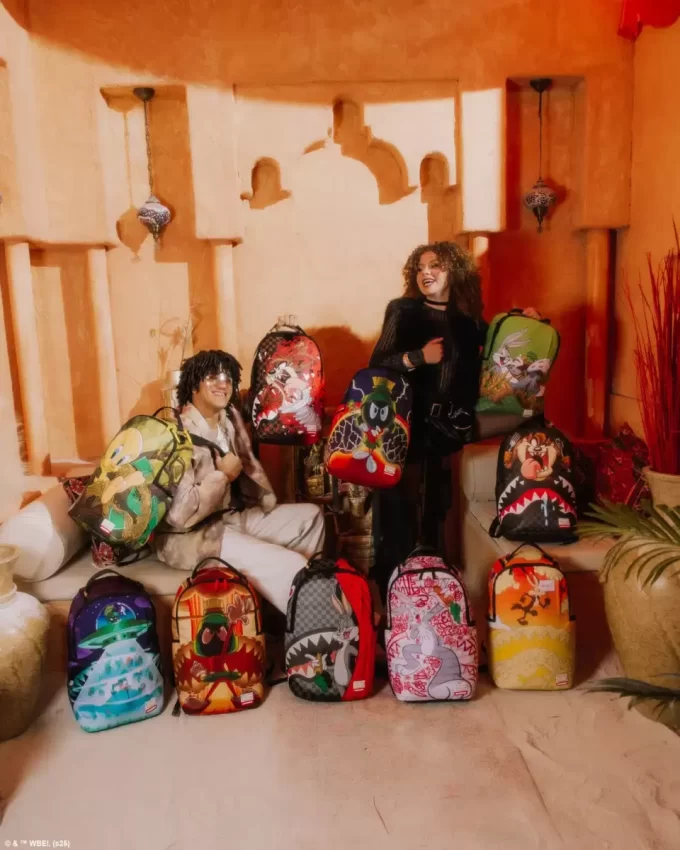 LOONEY TUNES TAZ FRESSEN HAIE RUCKSACK