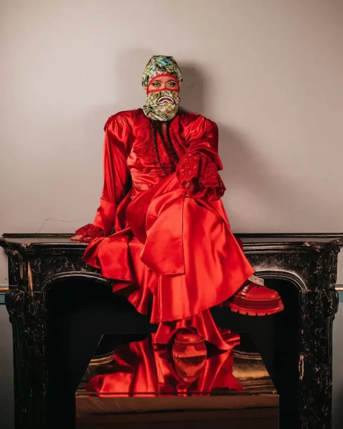 MAMA, ICH HABE ES GESCHAFFT! ZIEH DIE SKIMASKE RUNTER!