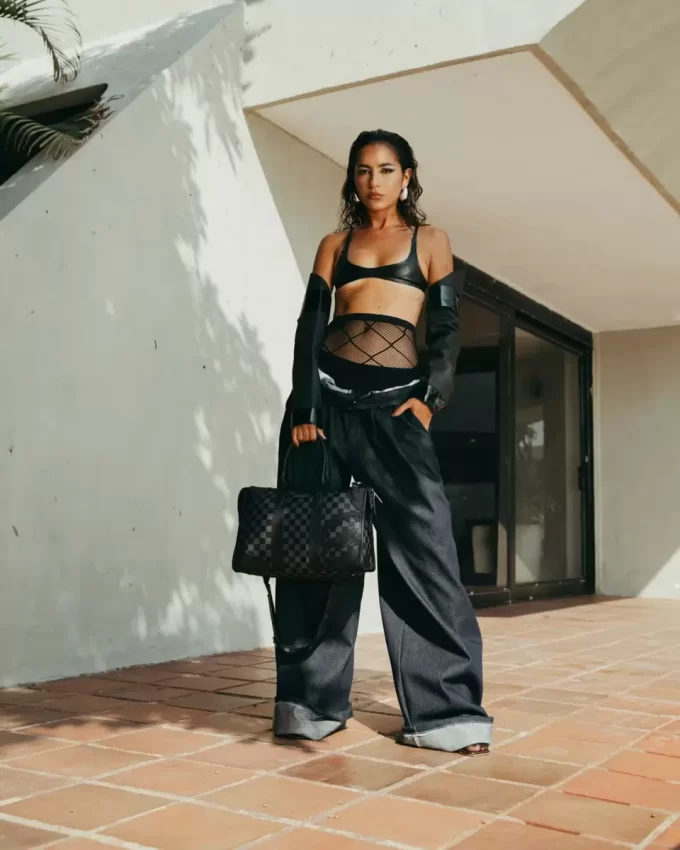 MIDNIGHT CHATEAU MINI PYRAMID DUFFLE MIDNIGHT CHATEAU MINI PYRAMID DUFFLE