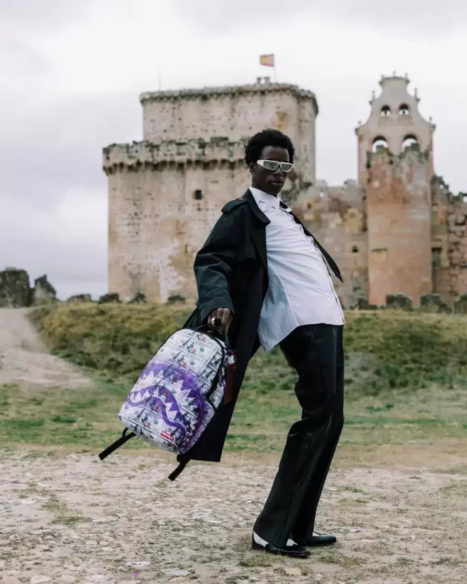 MILLIARDEN AUF DER BANK RUCKSACK