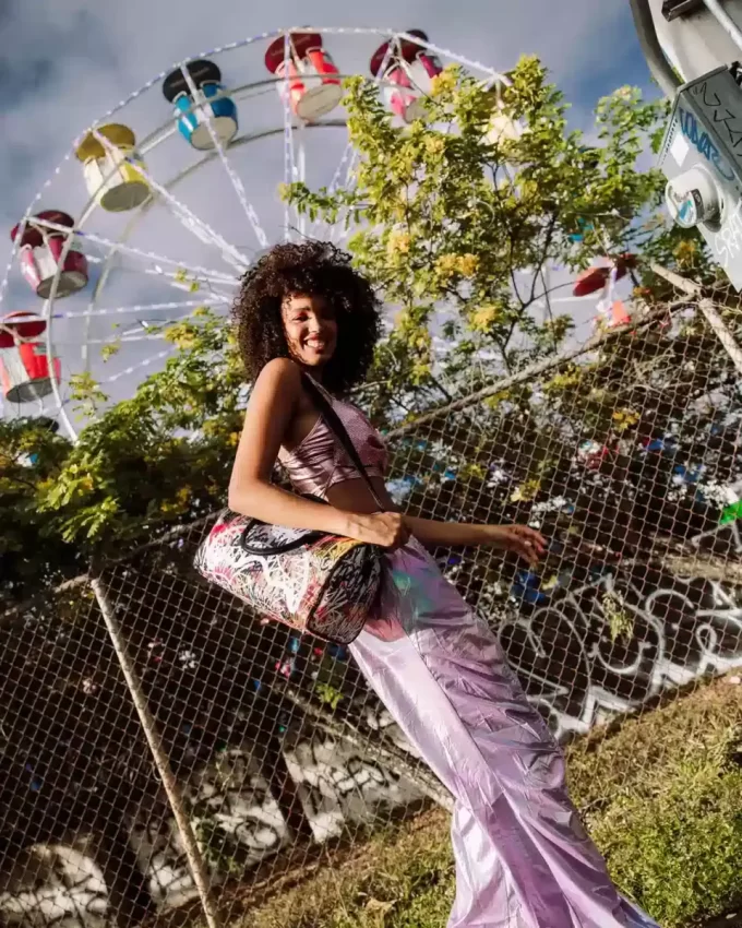 MINI-DUFFLE DER UNTEREN OSTSEITE MINI-DUFFLE DER UNTEREN OSTSEITE