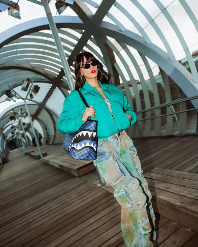 MITTERNACHTS-MAGIC-HAIE IN PARIS-TASCHE