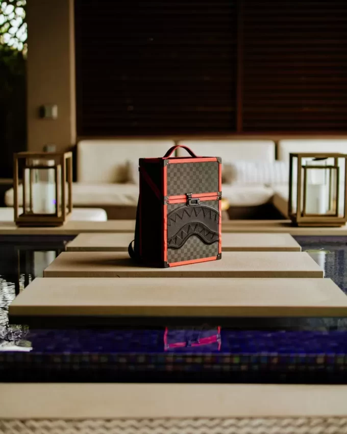 MONACO SHARK CLUB CHATURANGA SHARK 1900 RUCKSACK