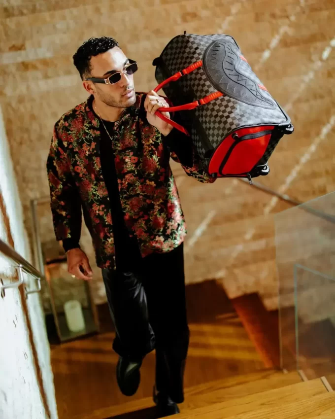 MONACO SHARK CLUB DUFFLE WHEELY MONACO SHARK CLUB DUFFLE WHEELY