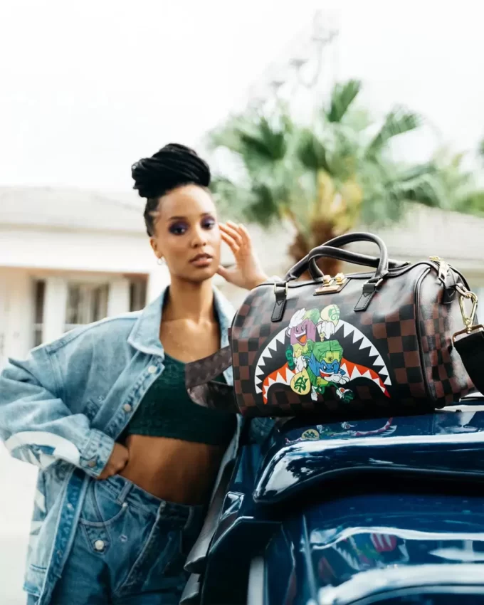 MONEY CHASER MINI-DUFFLE