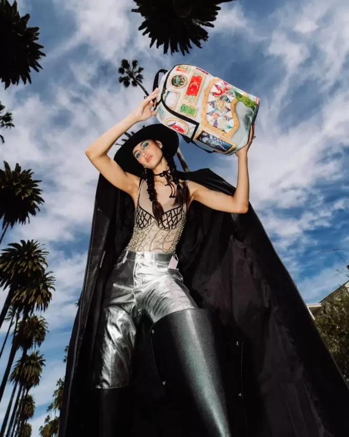 Moneybear Kunstkritik-Rucksack