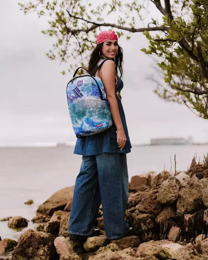 NASA-KOLLAB-RUCKSACK FÜR DIE INTERNATIONALE RAUMSTATION