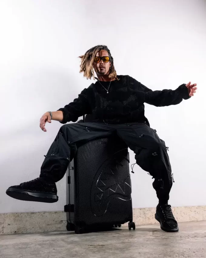 NIGHTFALL SHARKITECTURE GEPÄCK IN GROSSER GRÖSSE