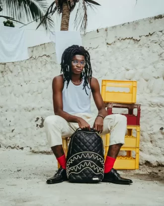 NOIR QUILT GOLD CHAIN  SHARK RUCKSACK (DLXV)