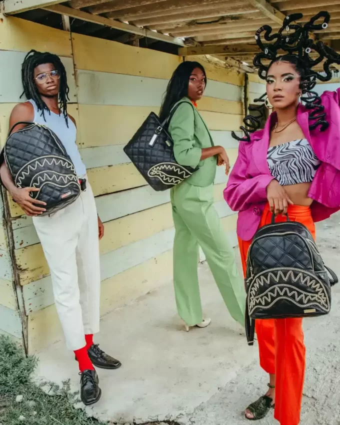 NOIR QUILT GOLD CHAIN  SHARK SAVAGE RUCKSACK