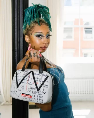 OFFIZIELLE BASQUIAT UNTITLED (CHEESE POPCORN) HANDTASCHE 1983