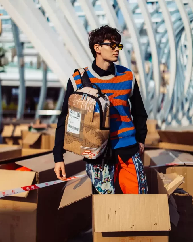 RUCKSACK MIT ÜBERNACHTUNGSLIEFERUNG