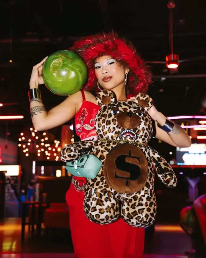 RUCKSACK MIT KRALLEN