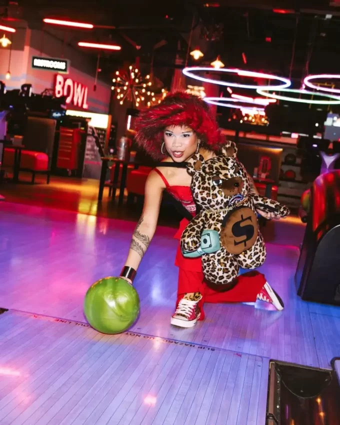 RUCKSACK MIT KRALLEN