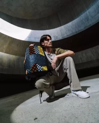 RUCKSACK ZUM 15-JÄHRIGEN JUBILÄUM GOLDENES ZEITALTER