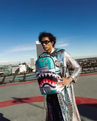 Räum deinen Schreibtisch-Rucksack auf