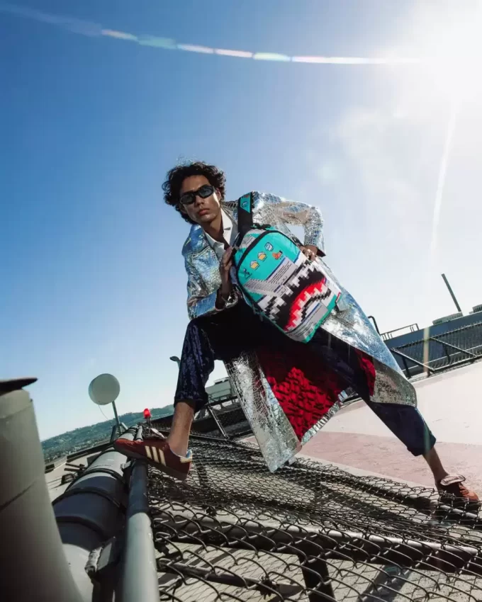 Räum deinen Schreibtisch-Rucksack auf