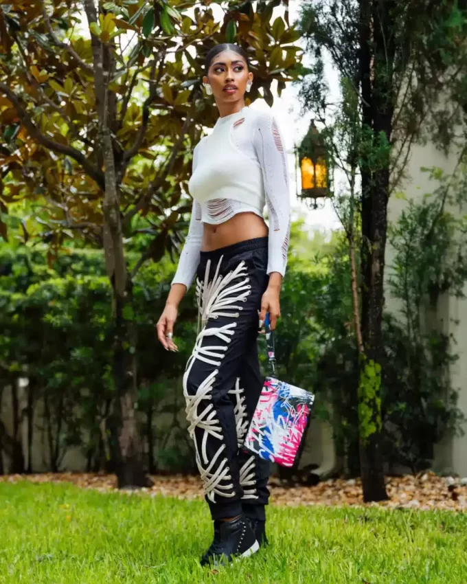 SHARK ATELIER QUERKLUPPLUNG