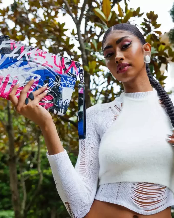 SHARK ATELIER QUERKLUPPLUNG