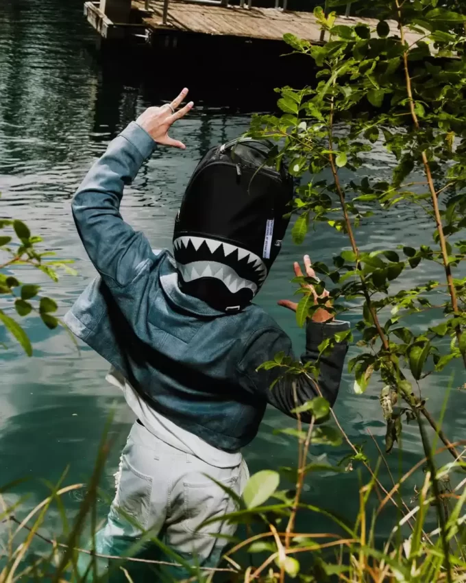 SHARK CENTRAL DANGER ZONE RUCKSACK