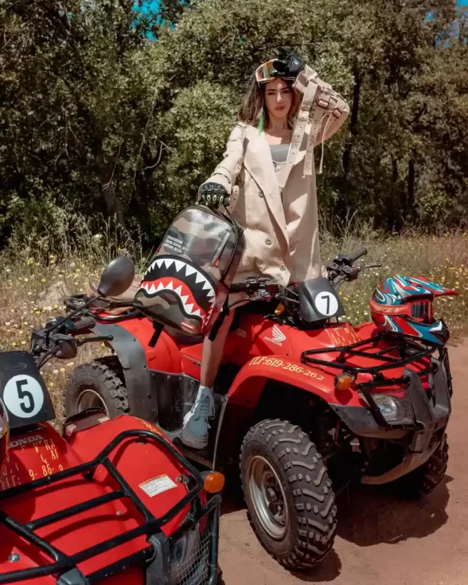 SHARK CENTRAL OUTPOST (DLXV)