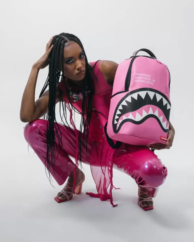 SHARK CENTRAL (PINK) RUCKSACK (DLXV)