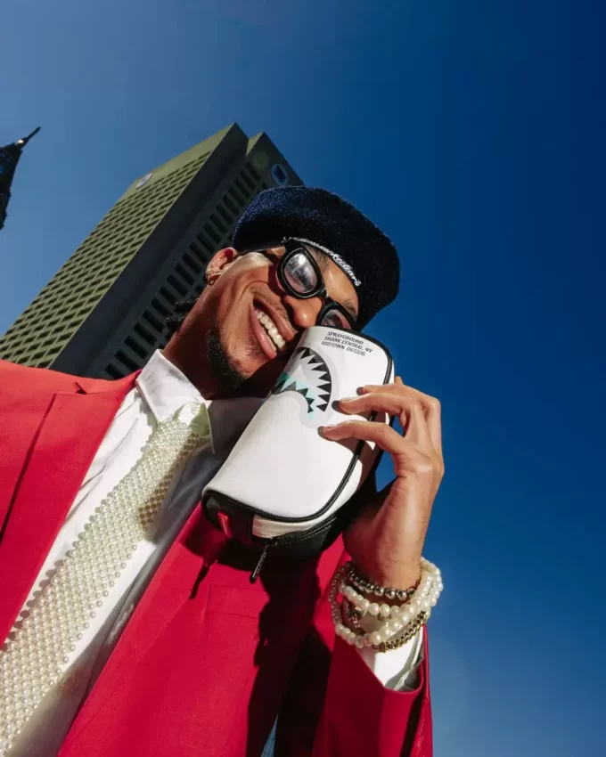 SHARK CENTRAL SATURDAYS BEUTEL