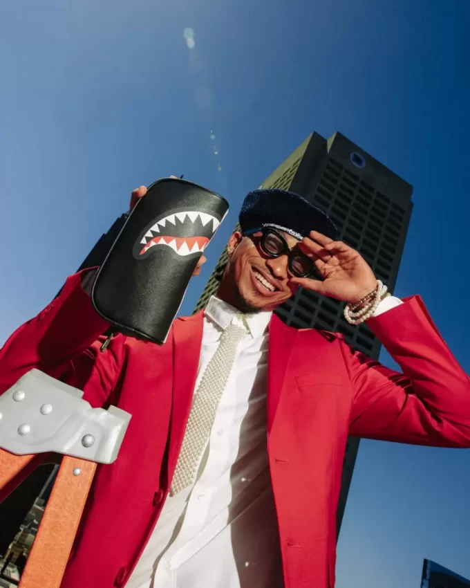 SHARK CENTRAL SATURDAYS BEUTEL