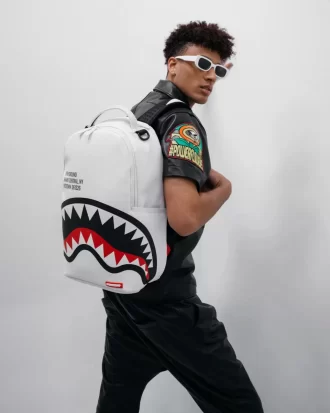 SHARK CENTRAL (WHT) RUCKSACK (DLXV)