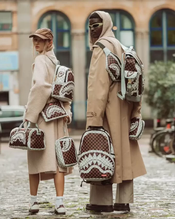 SHARK LEGACY TOILETRY BRICK SHARK LEGACY TOILETRY BRICK