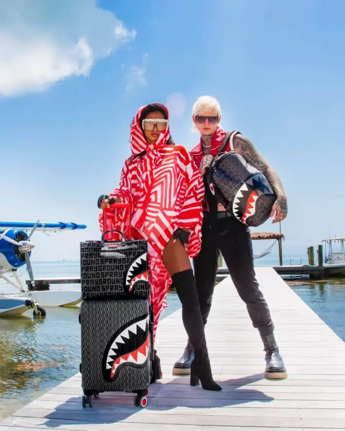 SHARKFINITY STEALTH PILOT SHARKNAUTICS HARTSCHALEN-HANDGEPÄCK SHARKFINITY STEALTH PILOT SHARKNAUTICS HARTSCHALEN-HANDGEPÄCK