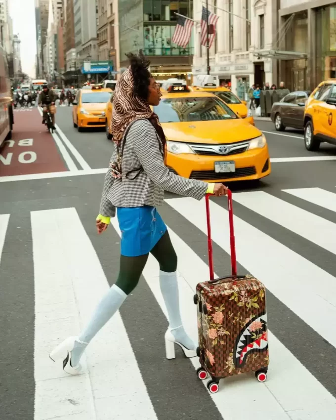 SHARKNAUTICS 21,5″ HANDGEPÄCK SHARKNAUTICS 21,5″ HANDGEPÄCK