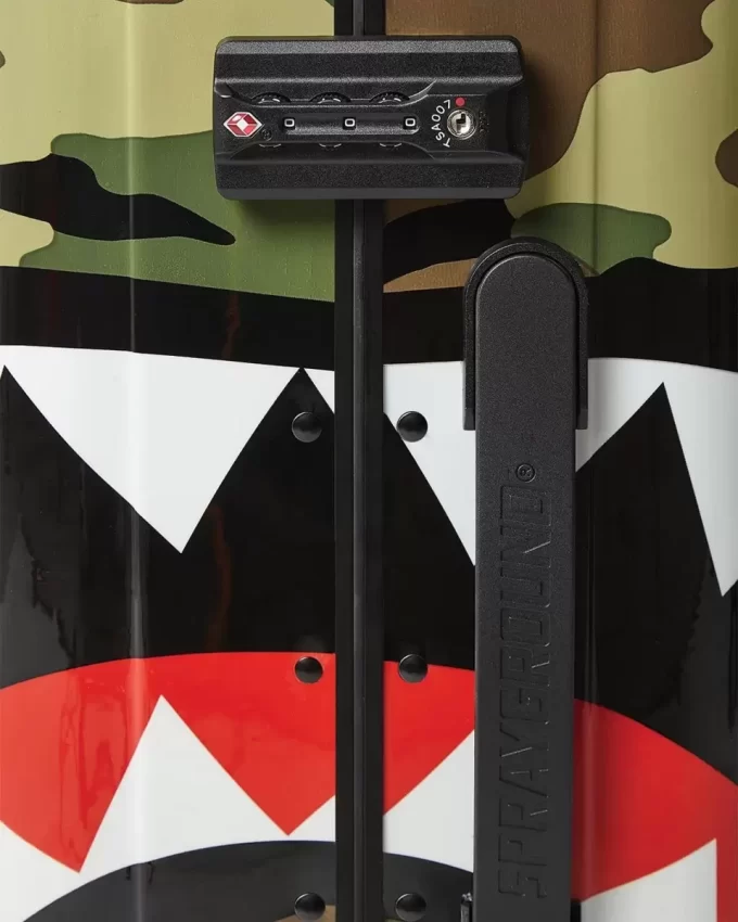 SHARKNAUTICS (CAMO) 21,5″ HANDGEPÄCK SHARKNAUTICS (CAMO) 21,5″ HANDGEPÄCK