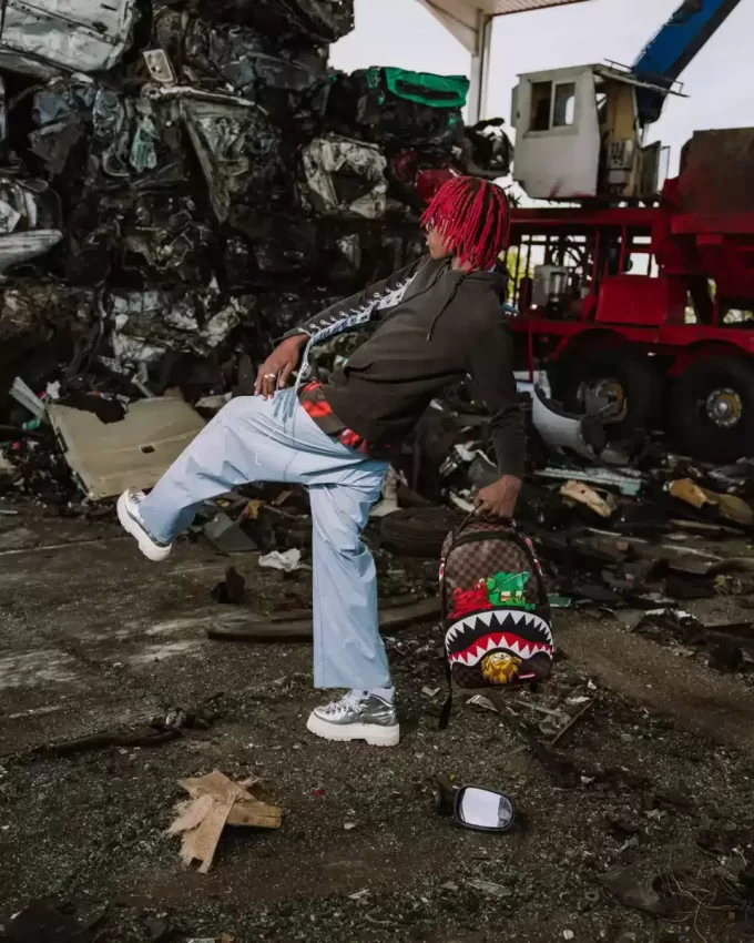 SHARKS IN PARIS CHARACTERS SNEAKI BACKPACK (DLXV) SHARKS IN PARIS CHARACTERS SNEAKI BACKPACK (DLXV)