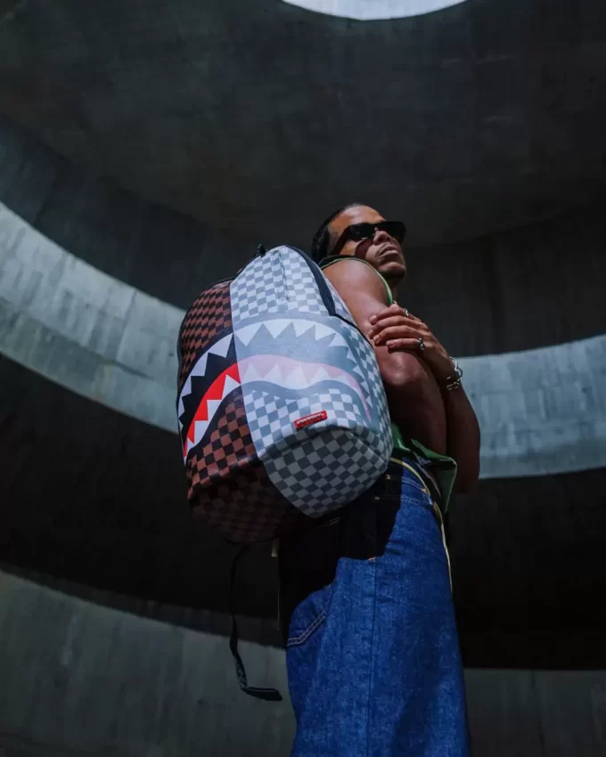 SHARKS IN PARIS CHERRY BLADE RUCKSACK