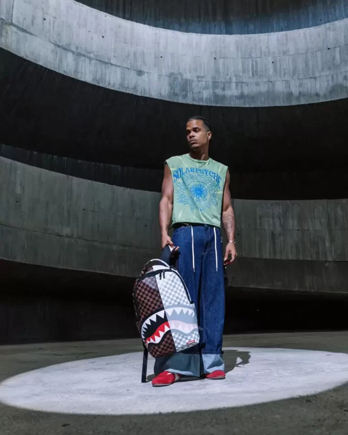 SHARKS IN PARIS CHERRY BLADE RUCKSACK