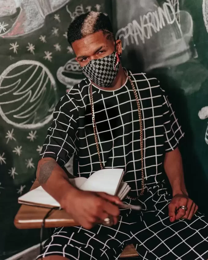 SHARKS IN PARIS (GRAU) VEGANE LEDER-GESICHTSMASKE