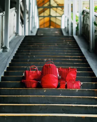 SKYCHAIN  SUPPLYCHAIN  SAVY CROSSBODY