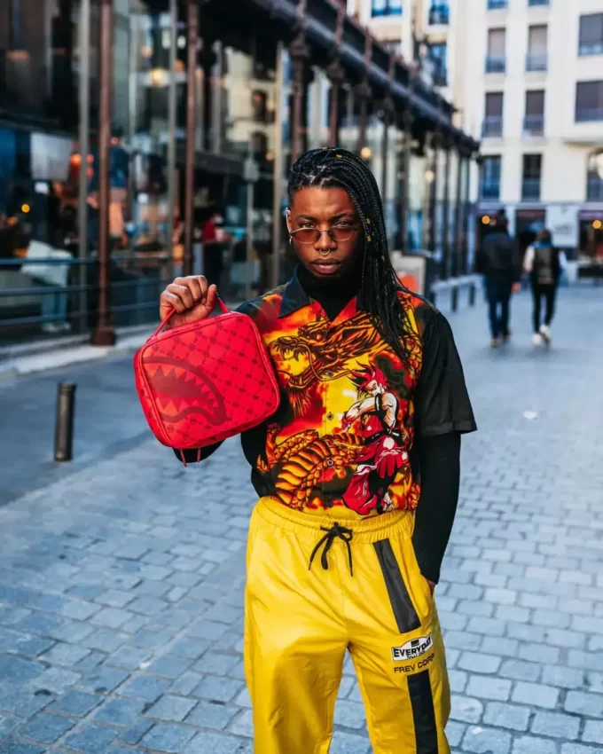SNACKPACKUNG MIT GELDMUSTER (auch bekannt als GELDTASCHE)